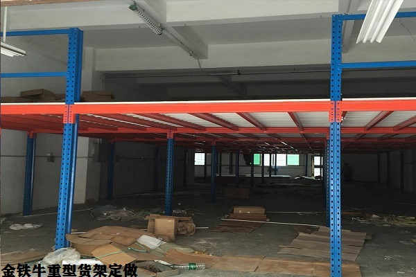 重型倉儲(chǔ)貨架定做